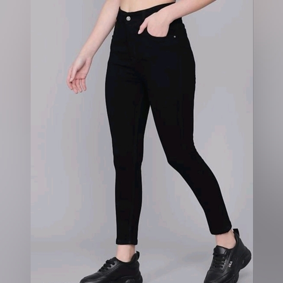 Women Black High Rise Jeans - Picture 3 of 4